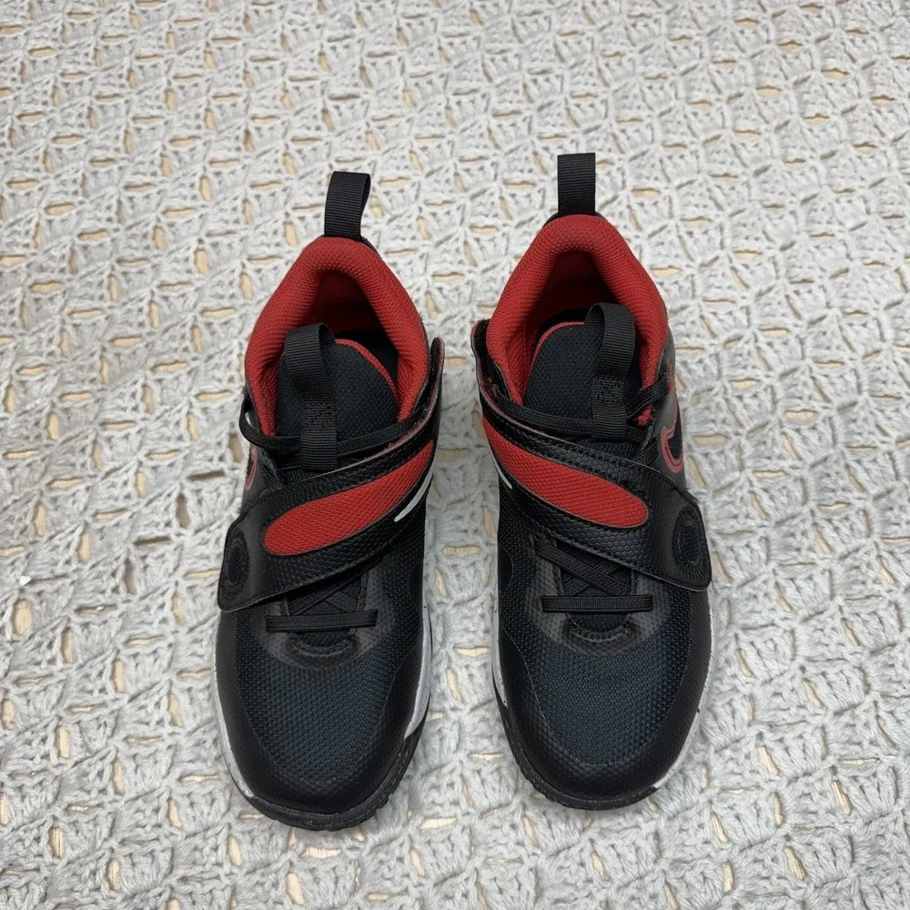 Nike Hustle Youth Boys Slip-on‎ Athletic Sneakers Size 2Y Black-Red DV8994-003